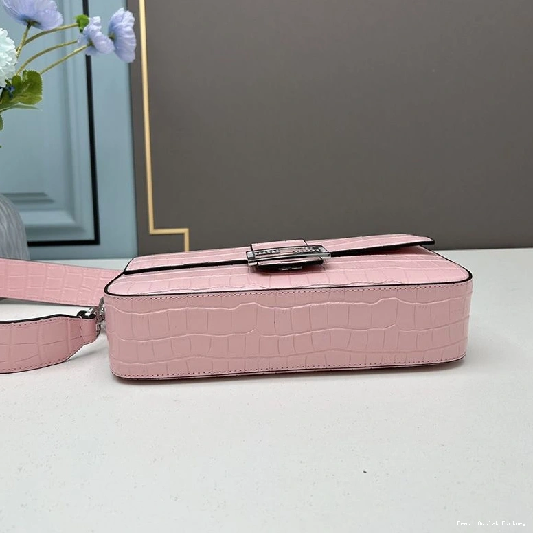 Vintage HOT Baguette Fendi Re-Edition In Medium Bag Pink Crocodile Leather 0724